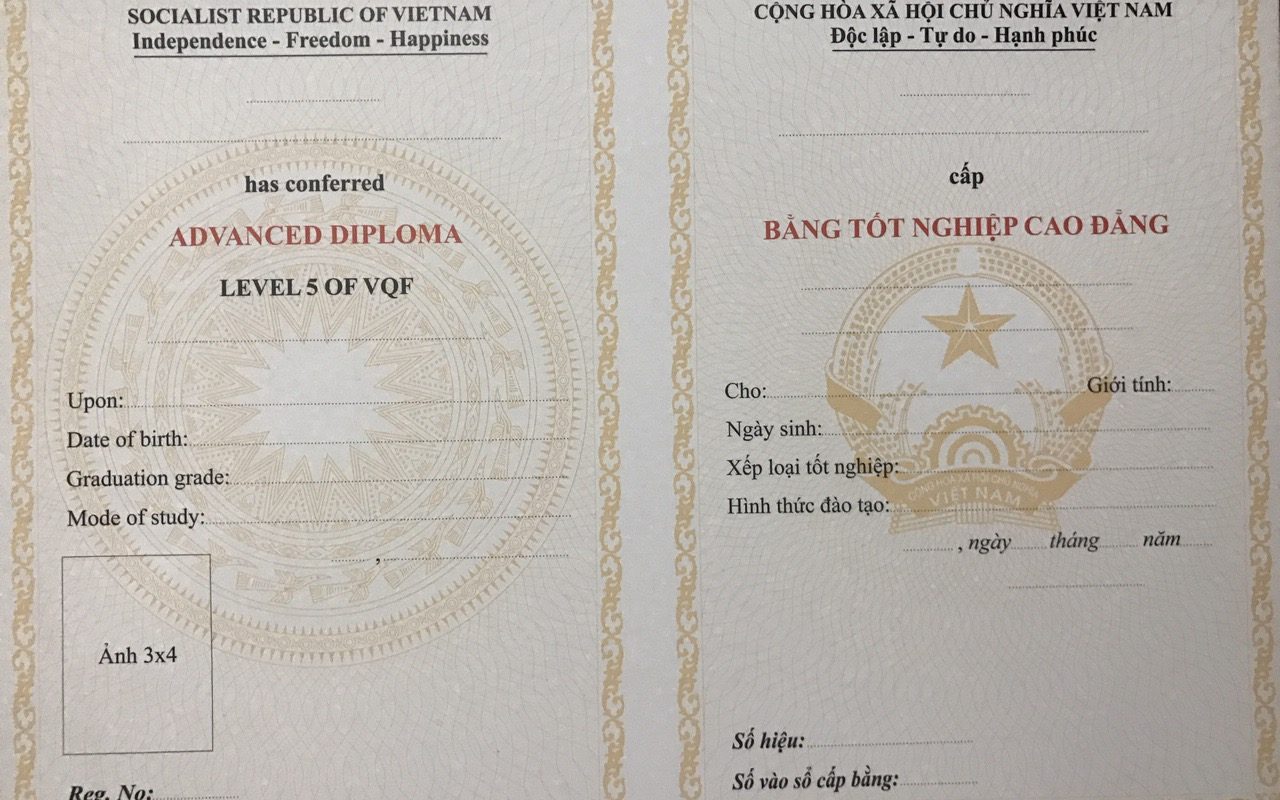 bằng cao đẳng luật làm hành chính nhân sự được không