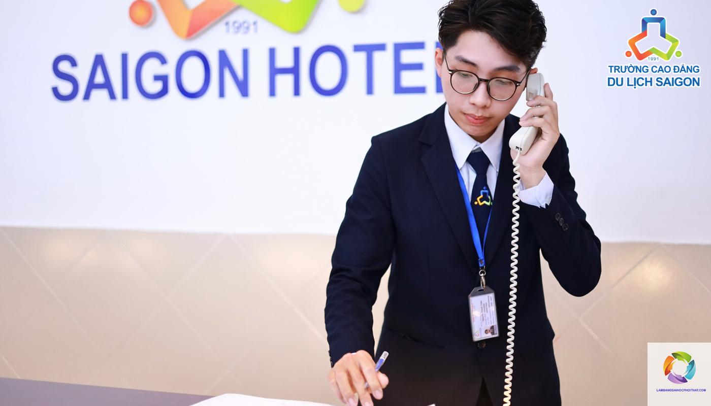 bằng cao đẳng quản trị khách sạn lương bao nhiêu - Hình 2