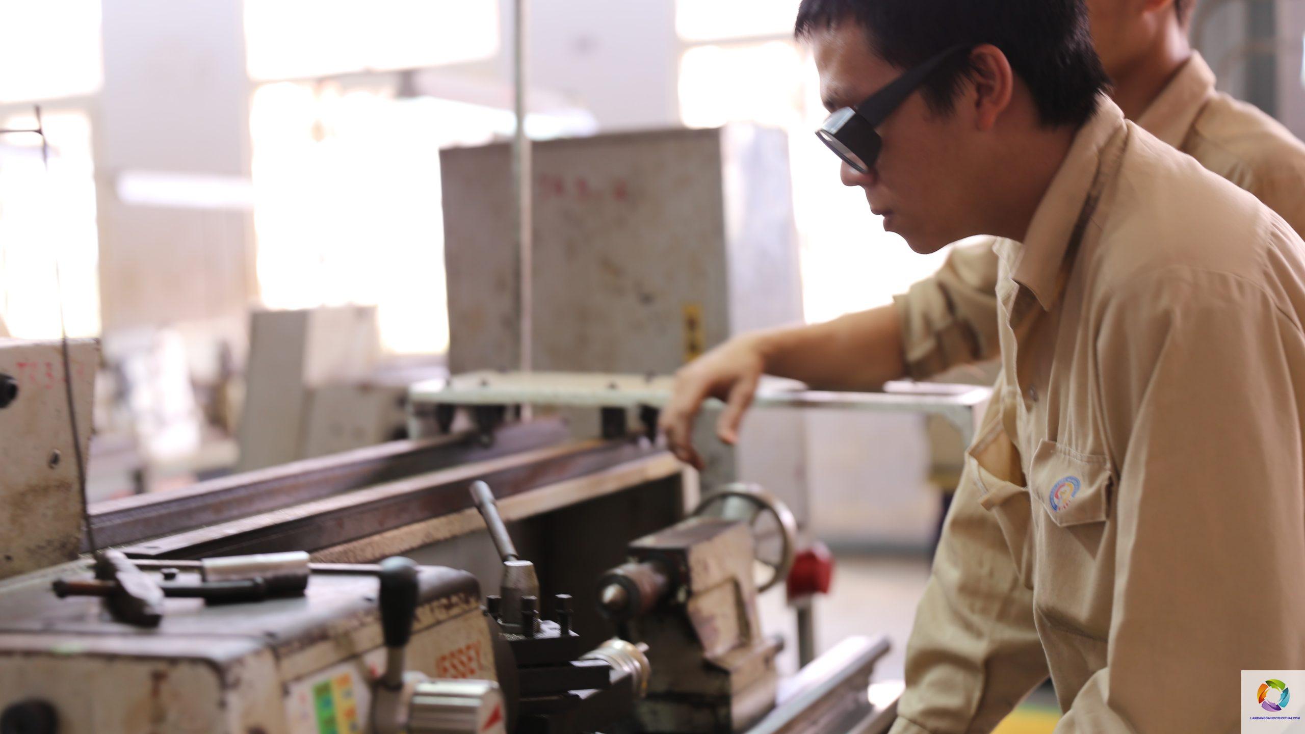 bằng cao đẳng cơ khí làm kỹ thuật viên cnc được không - Image 1